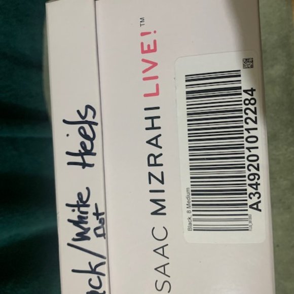 Isaac Mizrahi Black heels with white dots and white piping - Picture 7 of 10